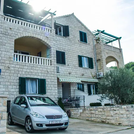 Apartament Lozna Postira