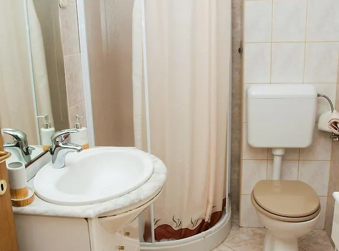 Lozna * ポスティレ