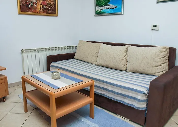 Lozna ポスティレ